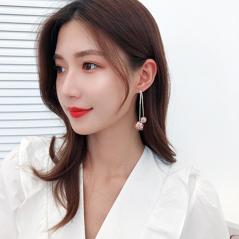 Women's Fashion Hollow Rose Earrings – Stylish Gifts — 1