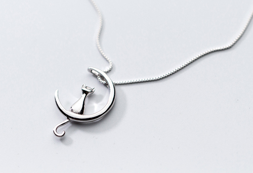 Artistic Cat Moon Pendant Simple Cute Clavicle – Jewelry Gift Ideas — 2