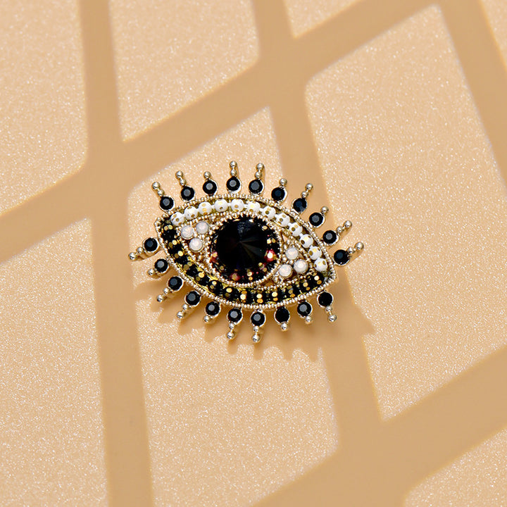 Women's Fashion Vintage Creative Devil's Eye Brooch – Stylish Gifts — 1