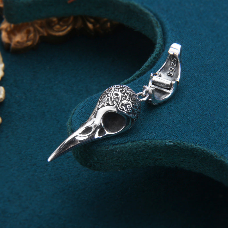 Fashion Personality Retro Bird Head Pendant – Stylish Gifts — 1