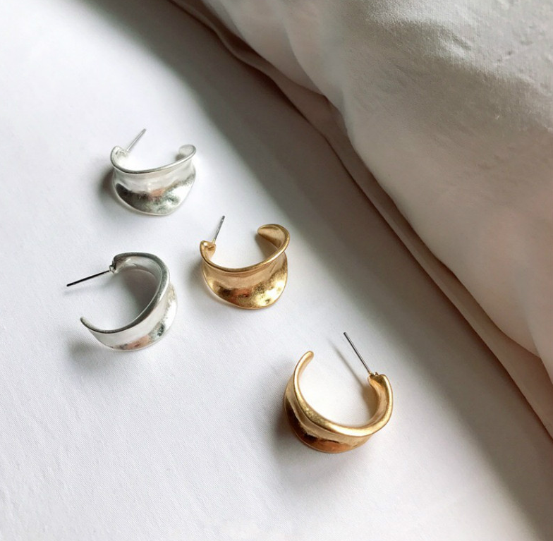 Irregular curly earrings – Special Occasion Gifts — 1