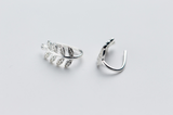 Leaf short earrings – Thoughtful Gifts — 1
