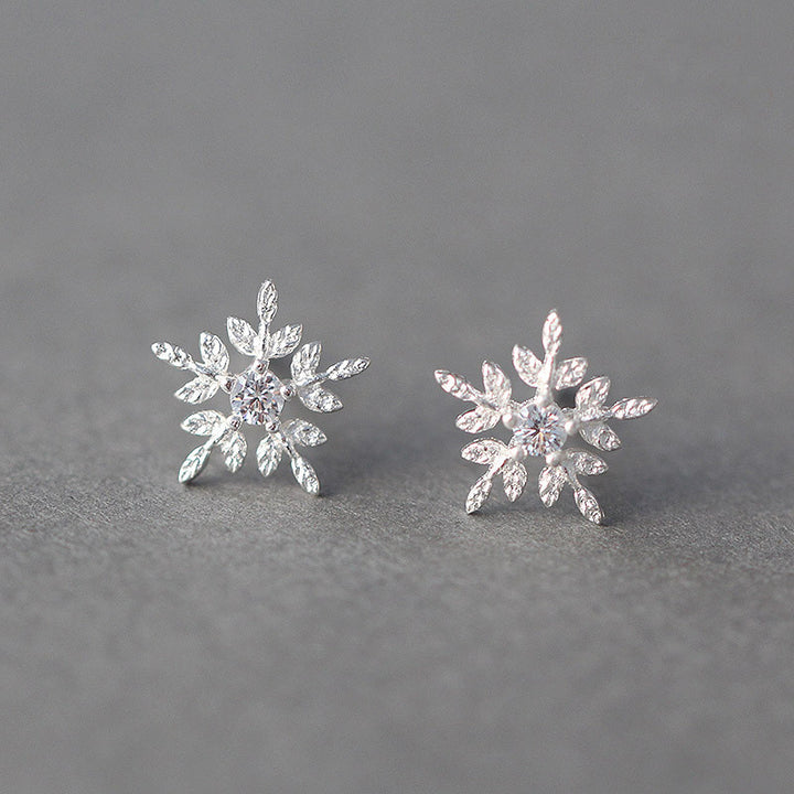 Lovely Temperament Snowflake Diamond Earrings – Holiday Gift Ideas — 1