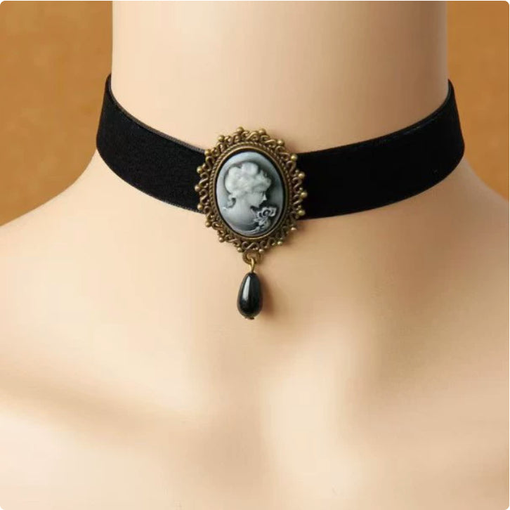 Necklace – Jewelry Gift Ideas — 1
