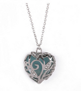 Hollow glowing heart necklace – Jewelry Gift Ideas — 4