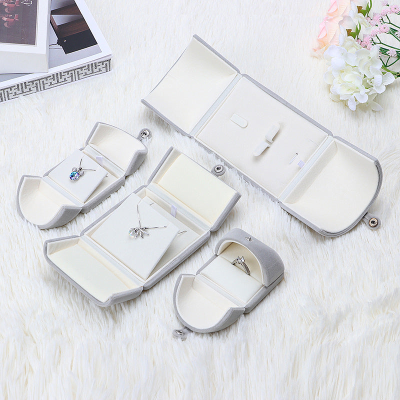 Flannelette Box Jewelry Pendant Necklace Box – Jewelry Gift Ideas — 1