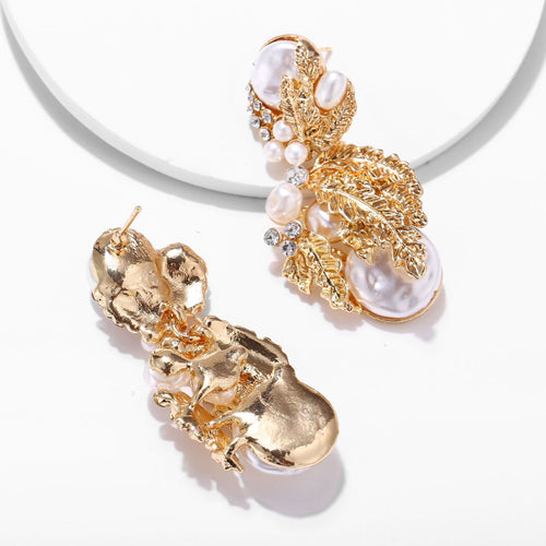 Alloy gold leaf earrings – Thoughtful Gifts — 2