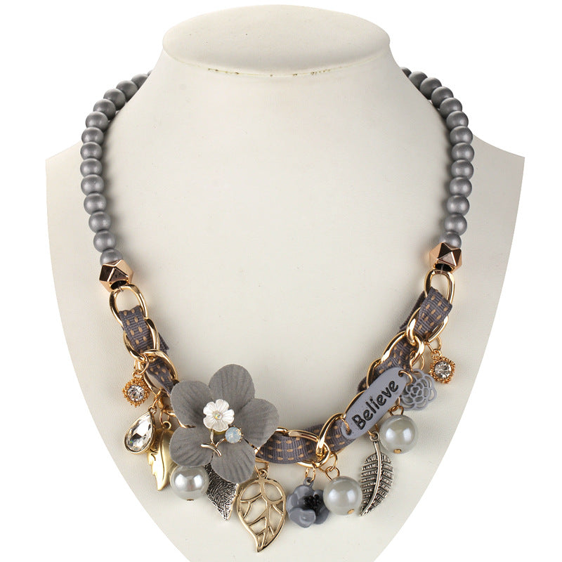 Pearl sweater chain – Surprise Gifts — 1