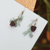 Raspberry Vintage Berry Mori Style Leaves Distressed – Stylish Gifts — 20