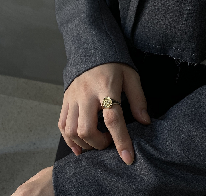 Portrait ring – Meaningful Gifts — 1