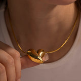18K Gold Exaggerated Heart-shaped Necklace – Jewelry Gift Ideas — 5