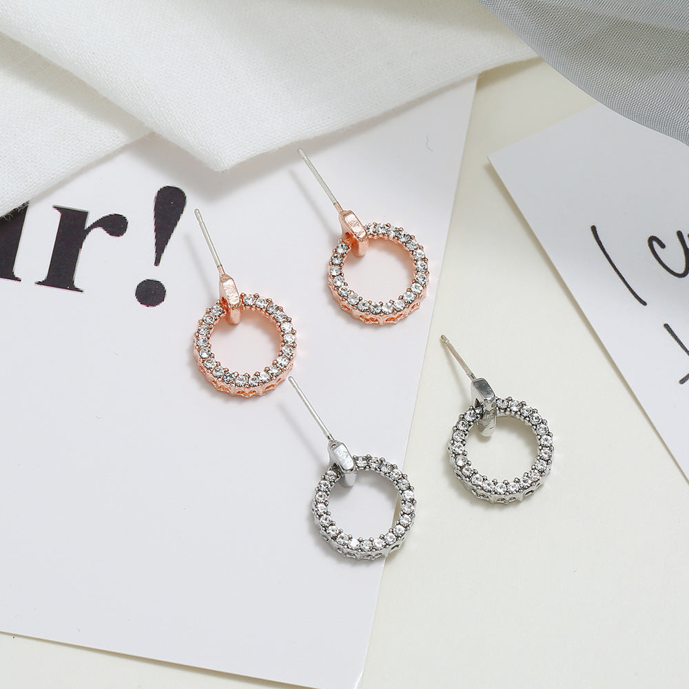 Circle stud earrings – Everyday Gifts — 1