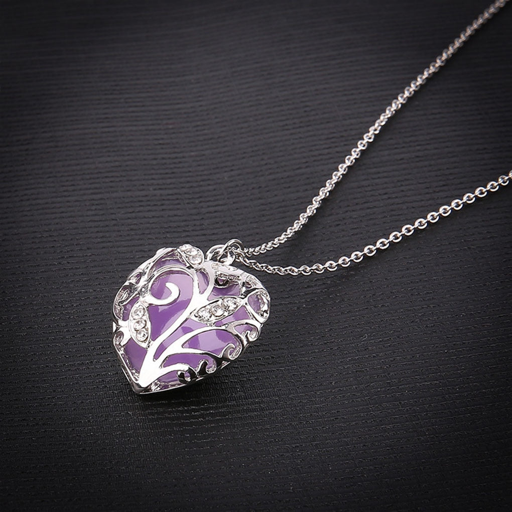 Hollow glowing heart necklace – Jewelry Gift Ideas — 1
