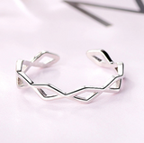 Hollow Fine Edged Geometric Ring – Stylish Gifts — 1