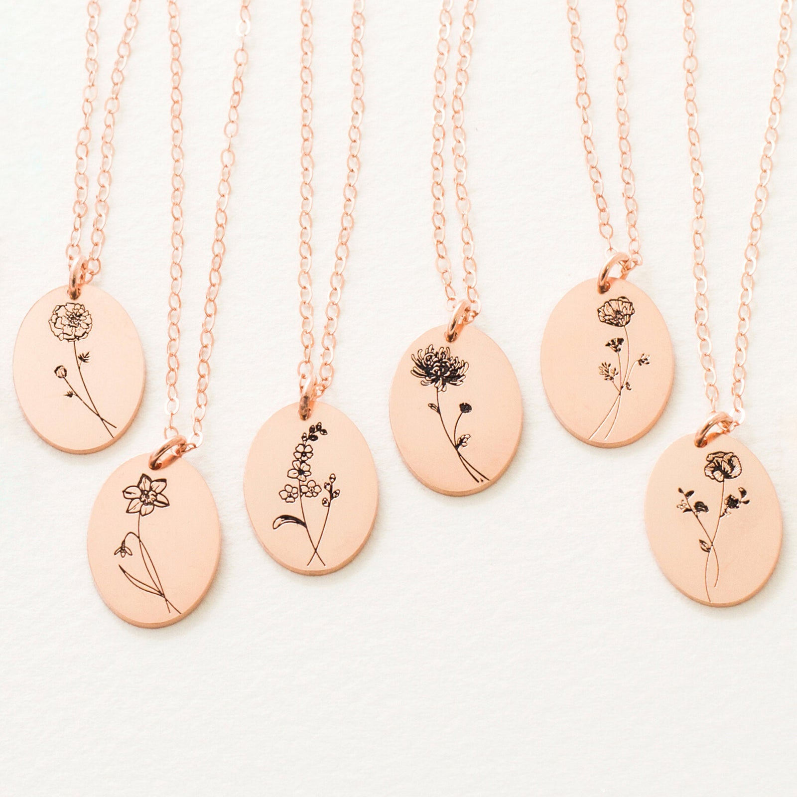 Classic And Simple December Flower Pendant – Jewelry Gift Ideas — 1