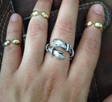 Simple And Creative Love Hands Embracing Ring – Gifts for Couples — 12