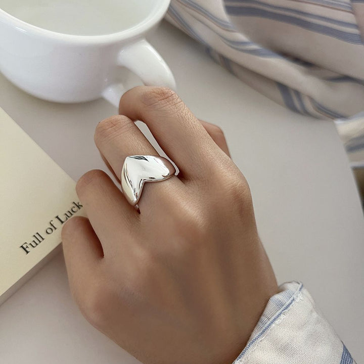 Simple Love Heart-shaped Ring Women's Fashion – Stylish Gifts — 1