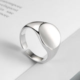 Oval smooth ring atmosphere index ring fashion – Stylish Gifts — 2