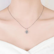 Kuaishou Decoration Lucky Clover Necklace Pendant – Jewelry Gift Ideas — 1