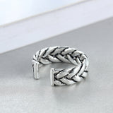 Twist the ring – Everyday Gifts — 1