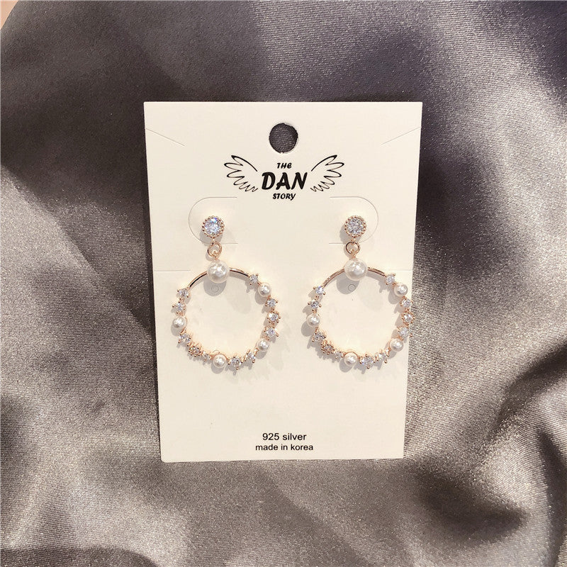 Circle Silver Needle Zircon Pearl Earrings Personality – Stylish Gifts — 1
