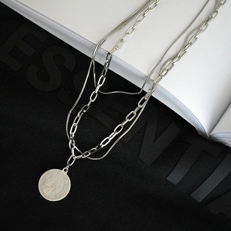 Human Head Coin Necklace Niche Design Sense – Jewelry Gift Ideas — 1