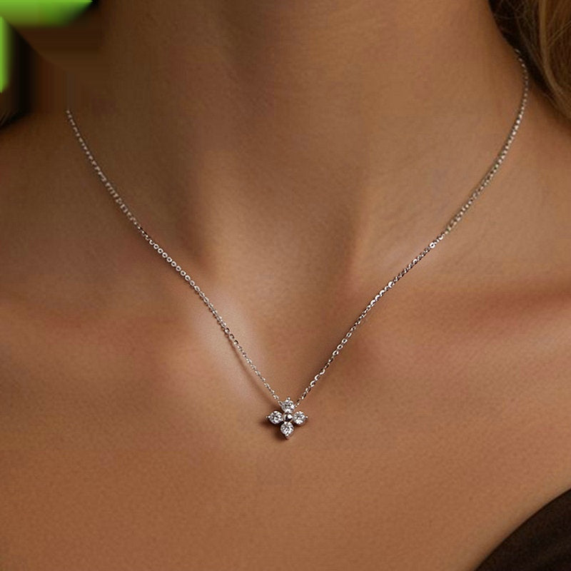 Classic Moissanite Light Luxury Lucky Clavicle – Jewelry Gift Ideas — 1