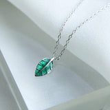 Small Epoxy Green Leaf Clavicle Necklace – Jewelry Gift Ideas — 1
