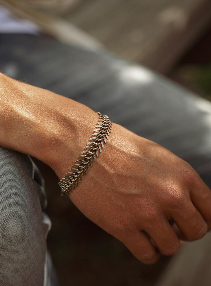 Men's Exaggerated Vintage Fishbone Thorny Thorn Chain – Gifts for Him — 1