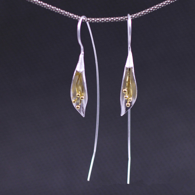 Calla lily flower earrings – Small Gift Ideas — 1