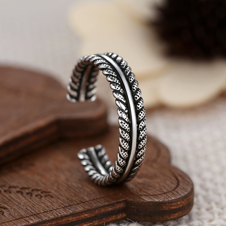 Twisted twisted silk vintage distressed ring – Surprise Gifts — 1