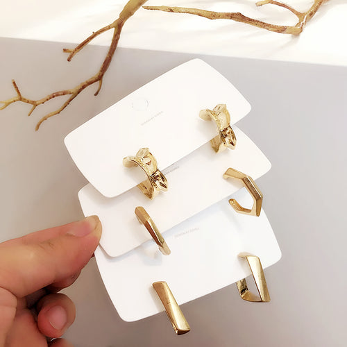 Circle Hoop Golden Metal Earrings for Women – Gifts for Her — 1