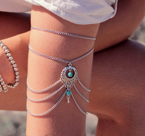Vintage Ethnic Hollow Metal Bracelet – Jewelry Gift Ideas — 1