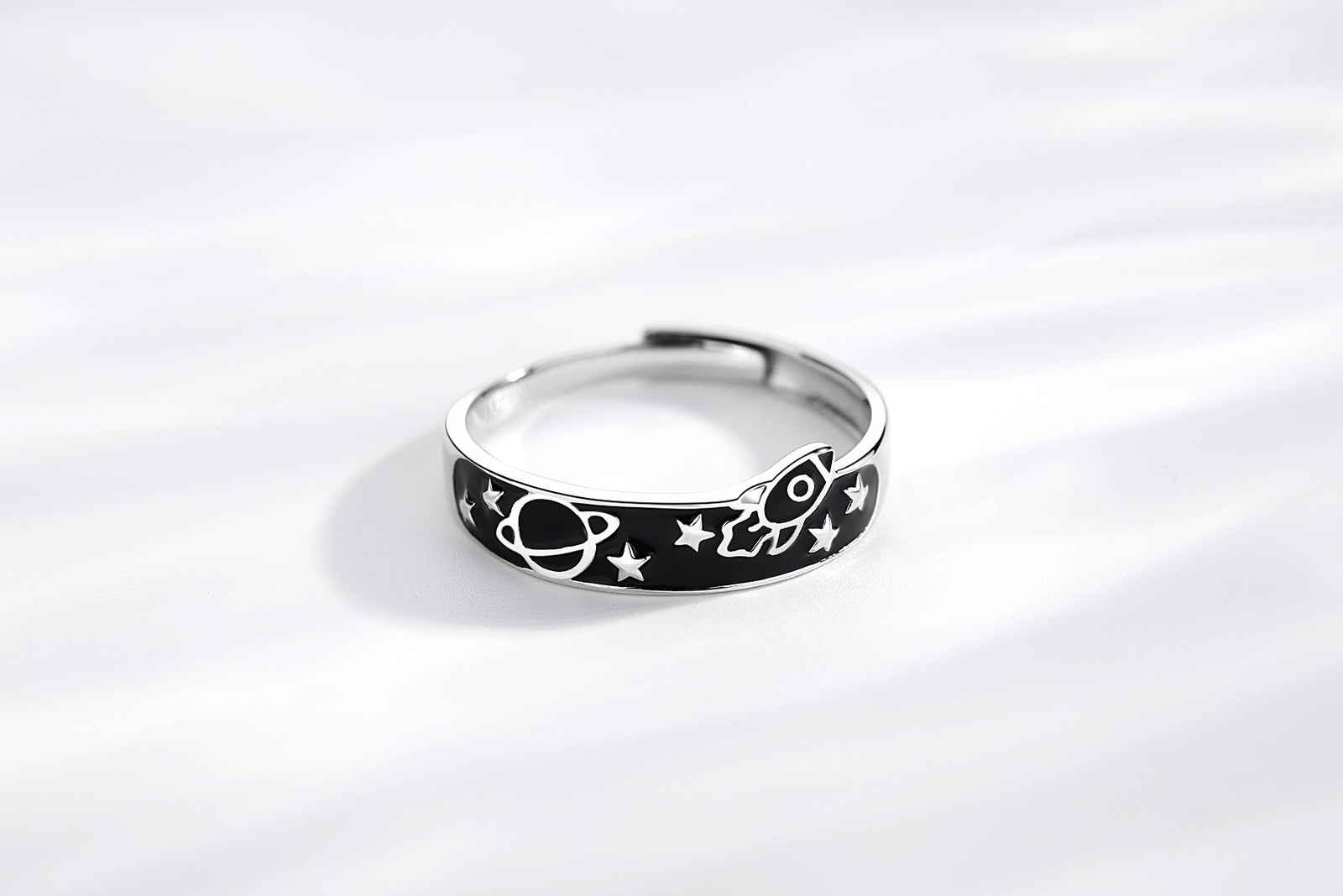 Sterling Silver Planet Love Couple Ring Offsite – Gifts for Couples — 1