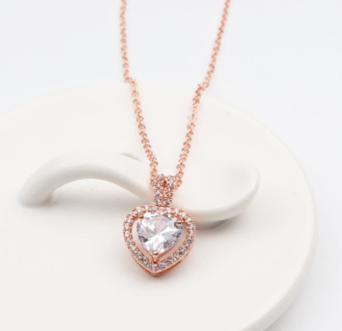 Women's Simple Personality Crystal Heart Necklace – Jewelry Gift Ideas — 1
