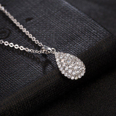 Drop-shaped necklace – Jewelry Gift Ideas — 1