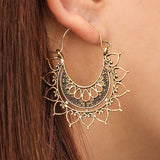 Alloy hollow love earrings – Gifts for Couples — 1