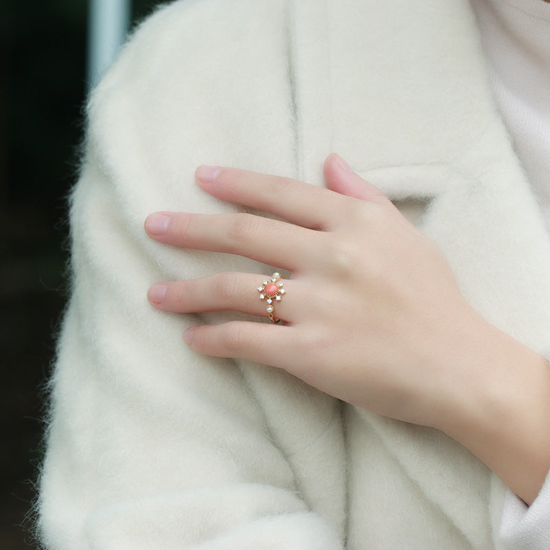 Women's Silver Vintage Natural Pearl Resin Ring – Gifts for Her — 1