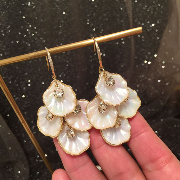 Shell Petal Earrings White Personality – Special Occasion Gifts — 1