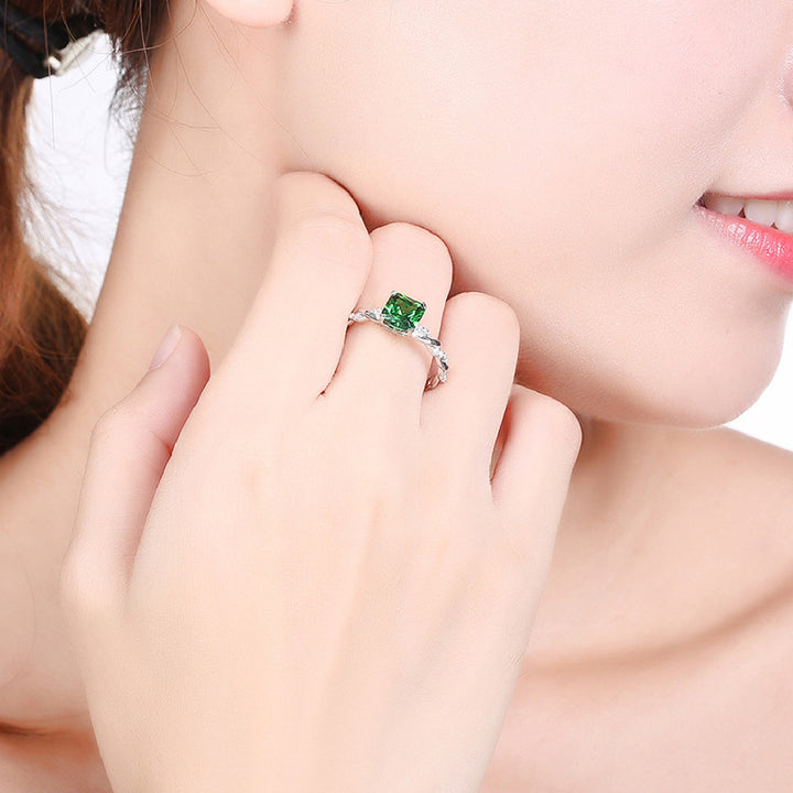 925 Sterling Silver Ring Main Stone Green Zirconium – Everyday Gifts — 1