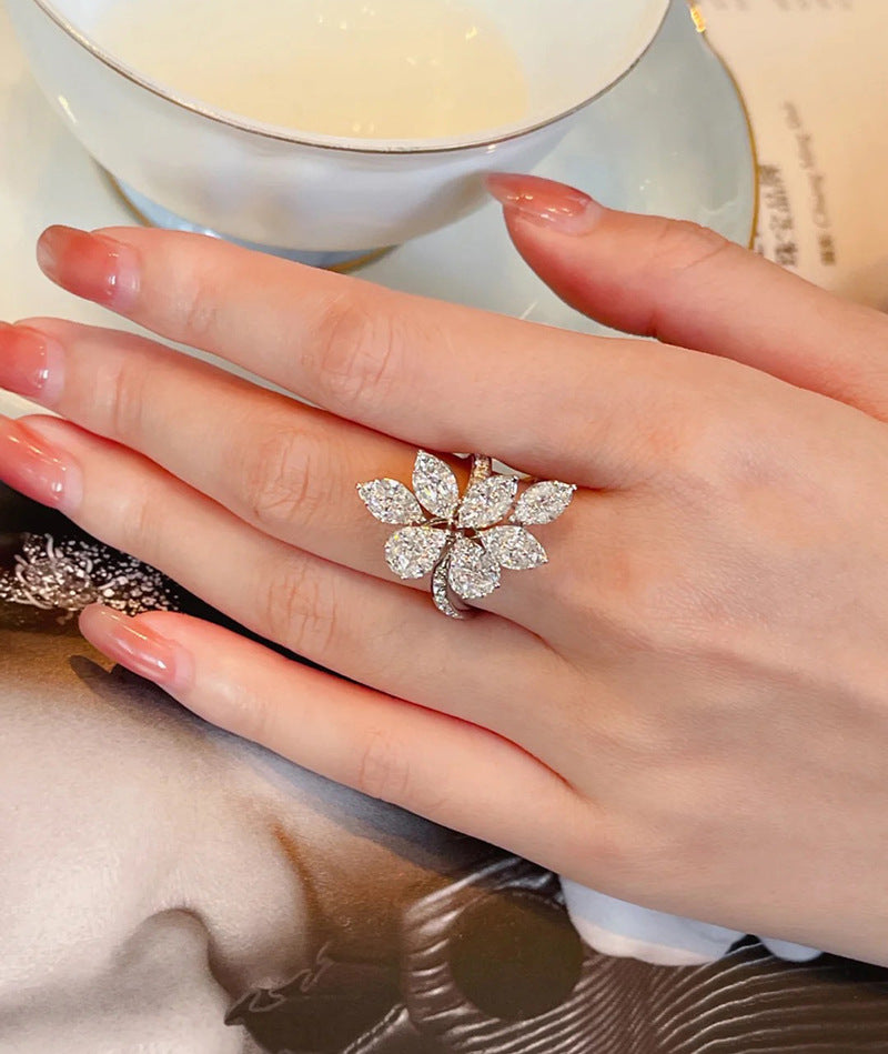 Indifferent Ins Niche Design Light Luxury Sweet Ring – Gift Ideas — 1