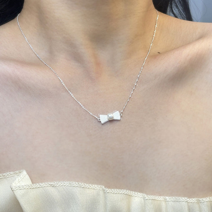 Minimalist Preppy Style Bow Tie Clavicle Chain – Stylish Gifts — 1