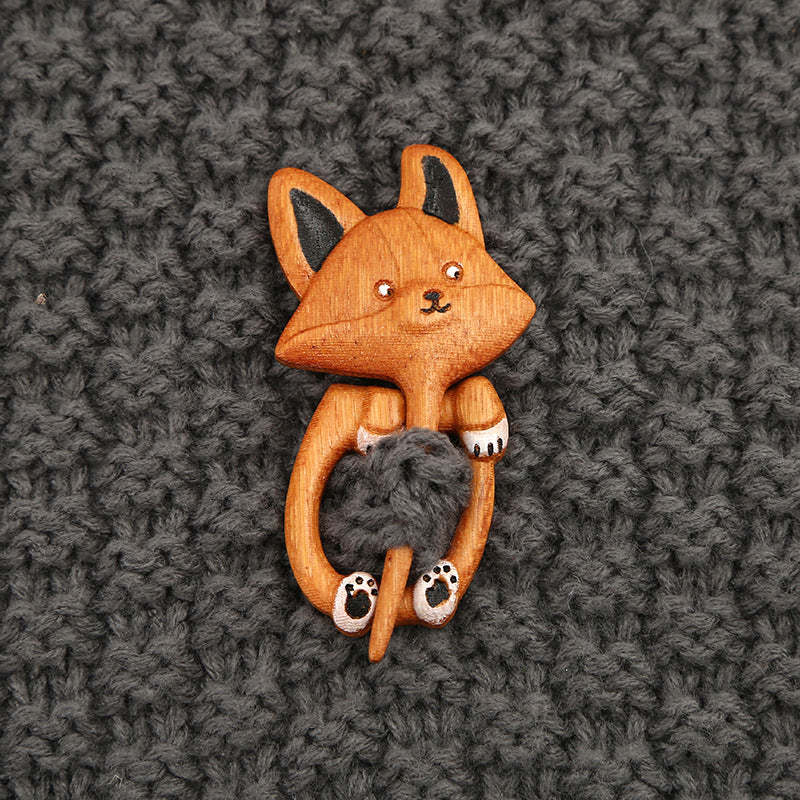 Wooden Animal Brooch Cute Gift Knitted Sweater – Jewelry Gift Ideas — 1