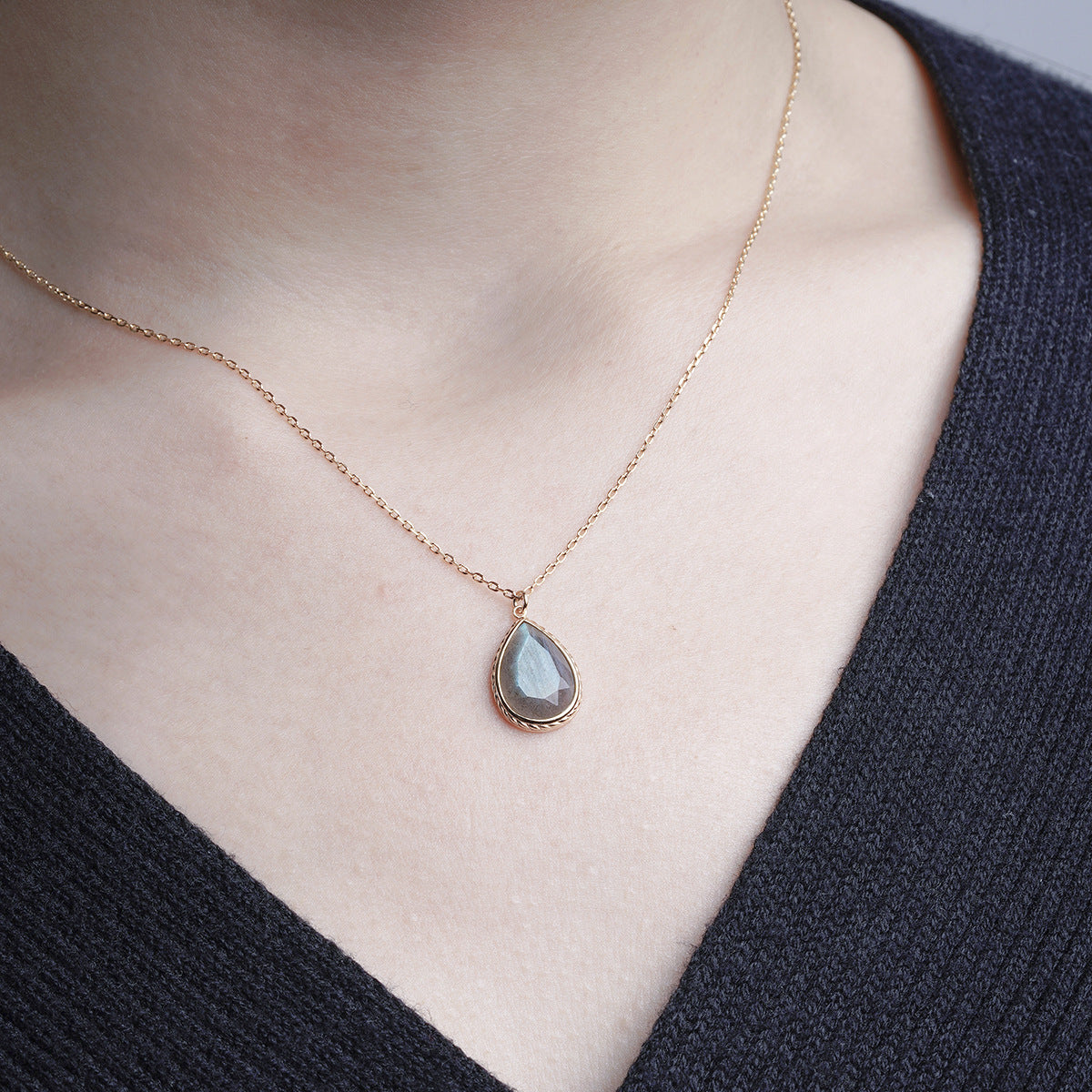 Mysterious Blue Light Elongated Stone Necklace – Jewelry Gift Ideas — 1