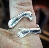 Simple And Creative Love Hands Embracing Ring – Gifts for Couples — 10