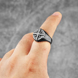 Geometric Vintage Titanium Men's Compass Ring – Gifts for Him — 1