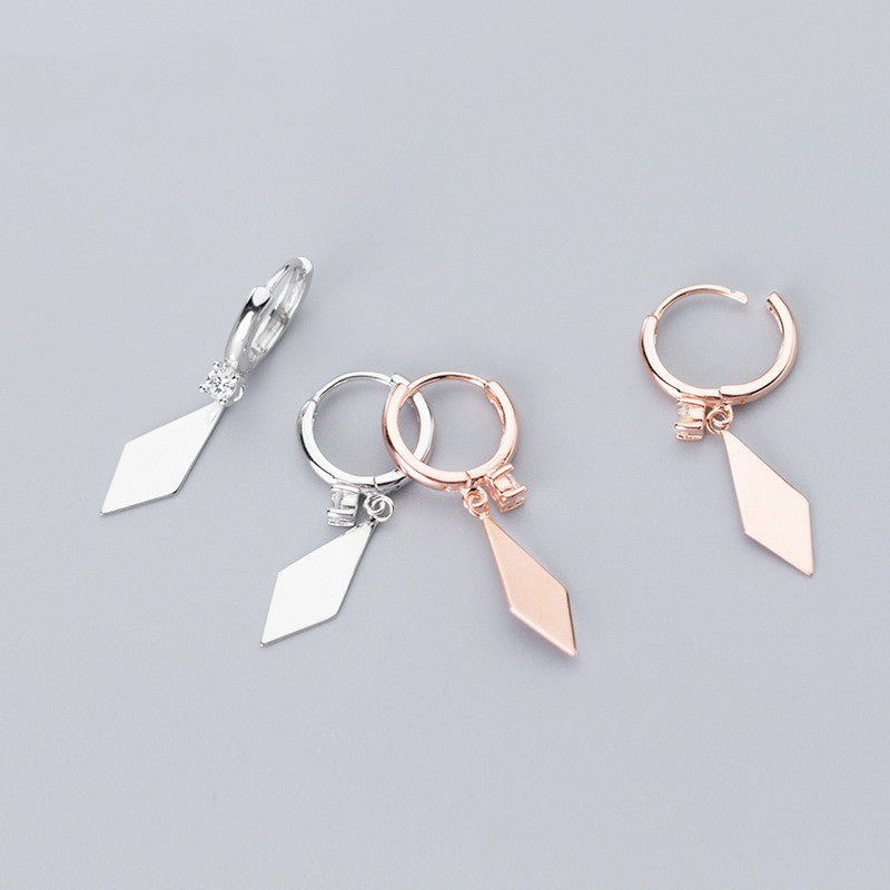 Glossy diamond short earrings – Holiday Gift Ideas — 1