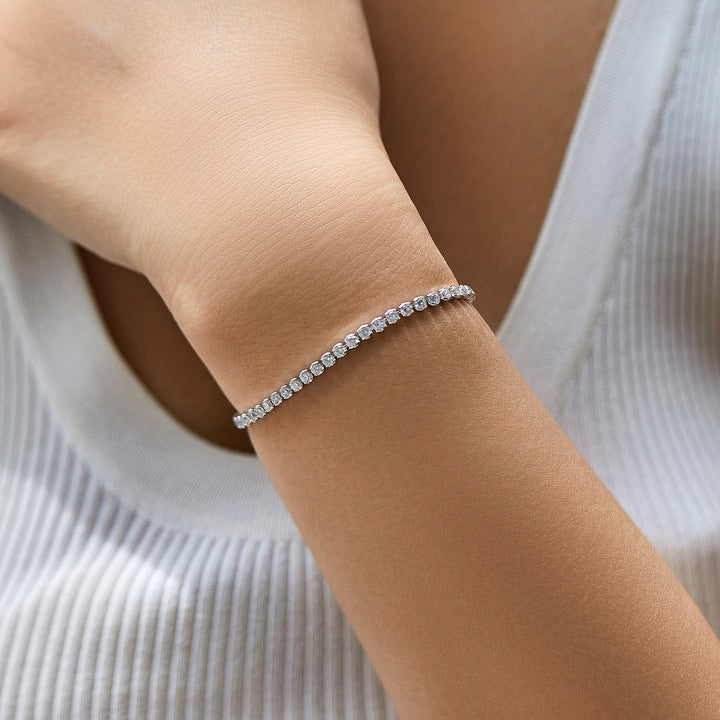 Fashion Women's Exquisite Tennis Bracelet – Stylish Gifts — 1