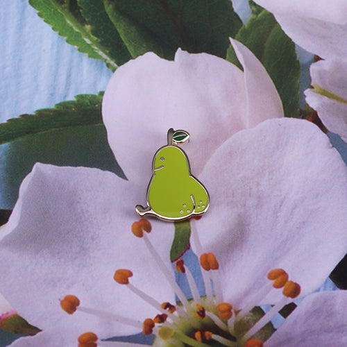 Cute Pear Brooch Cartoon Fruit Badge – Jewelry Gift Ideas — 1