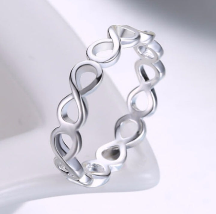 Simple Personality 8-word Ring Winding Ring – Useful Gifts — 1